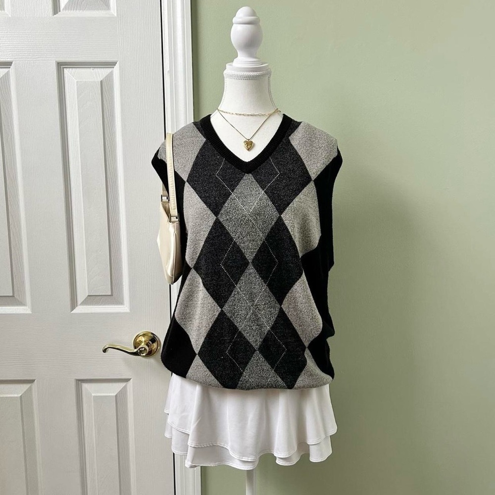 Oversized plaid sweater vest